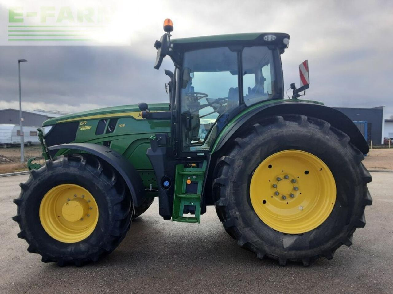 John Deere 6r185 - Tractor: foto 1 John Deere 6r185 - Tractor: foto 1