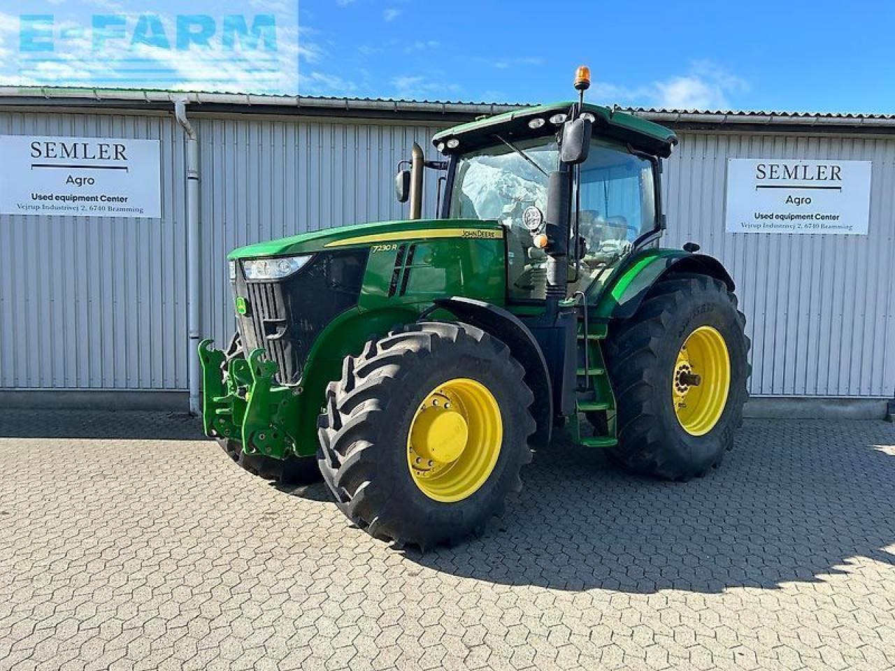 John Deere 7230r - Tractor: foto 1 John Deere 7230r - Tractor: foto 1
