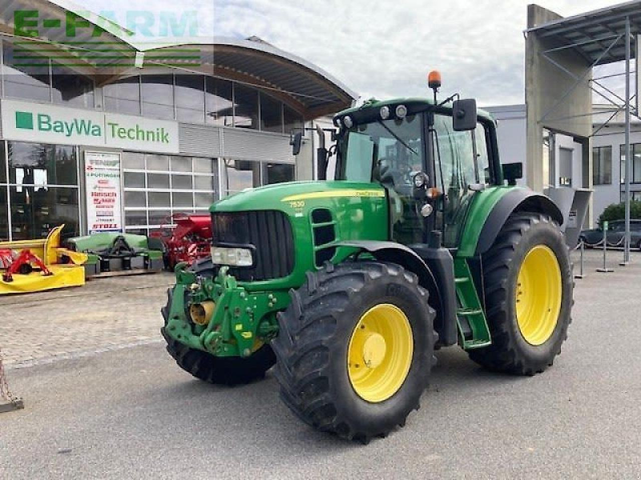 John Deere 7530 premium - Tractor: foto 1 John Deere 7530 premium - Tractor: foto 1