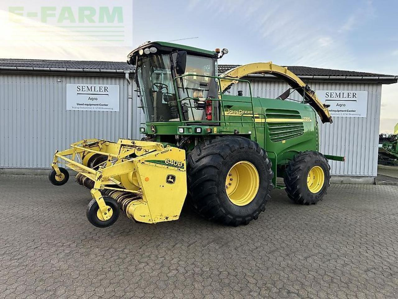 John Deere 7700 - Tractor: foto 1 John Deere 7700 - Tractor: foto 1