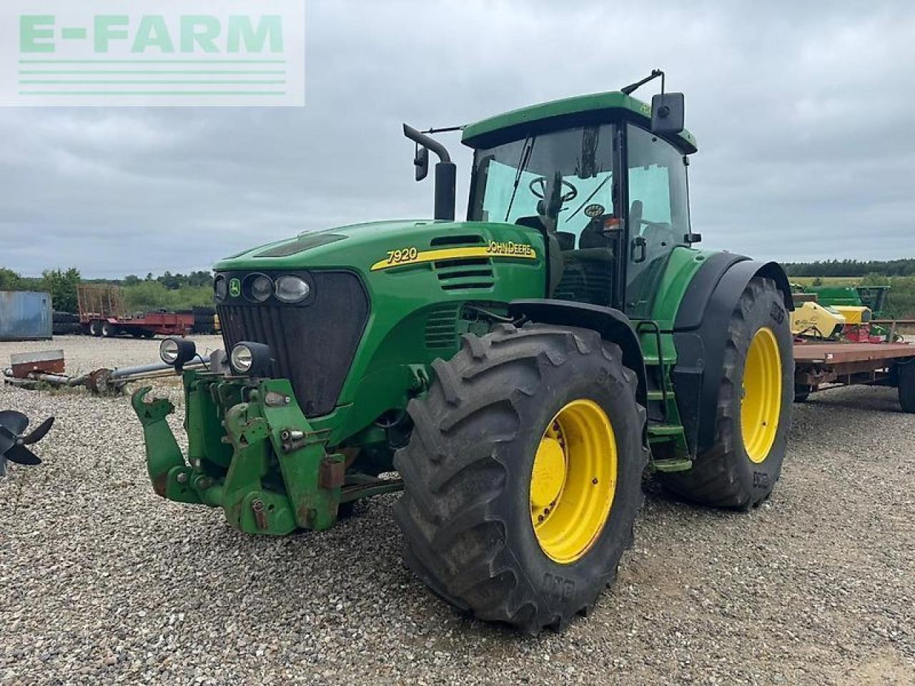 John Deere 7920 - Tractor: foto 1 John Deere 7920 - Tractor: foto 1
