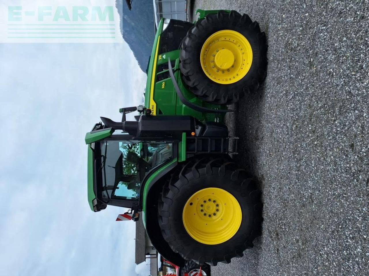 John Deere 7R 330 - Tractor: foto 5 John Deere 7R 330 - Tractor: foto 5
