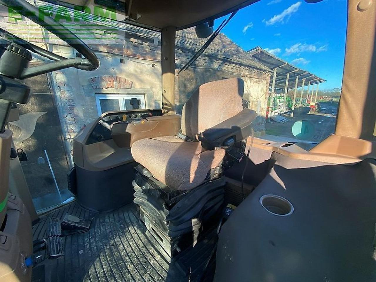 Tractor John Deere 8320: foto 24