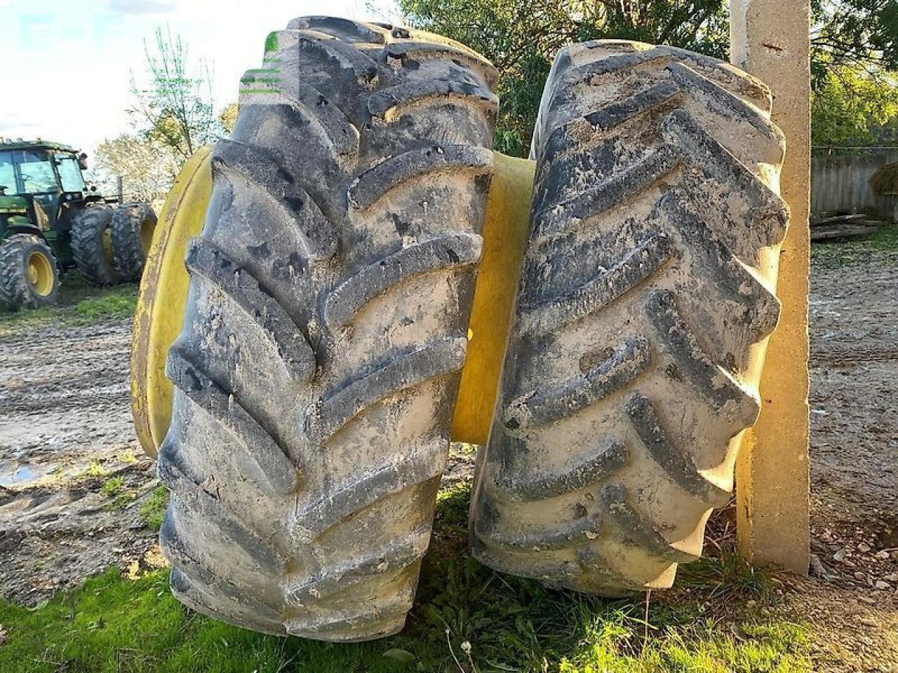 Tractor John Deere 8320: foto 38