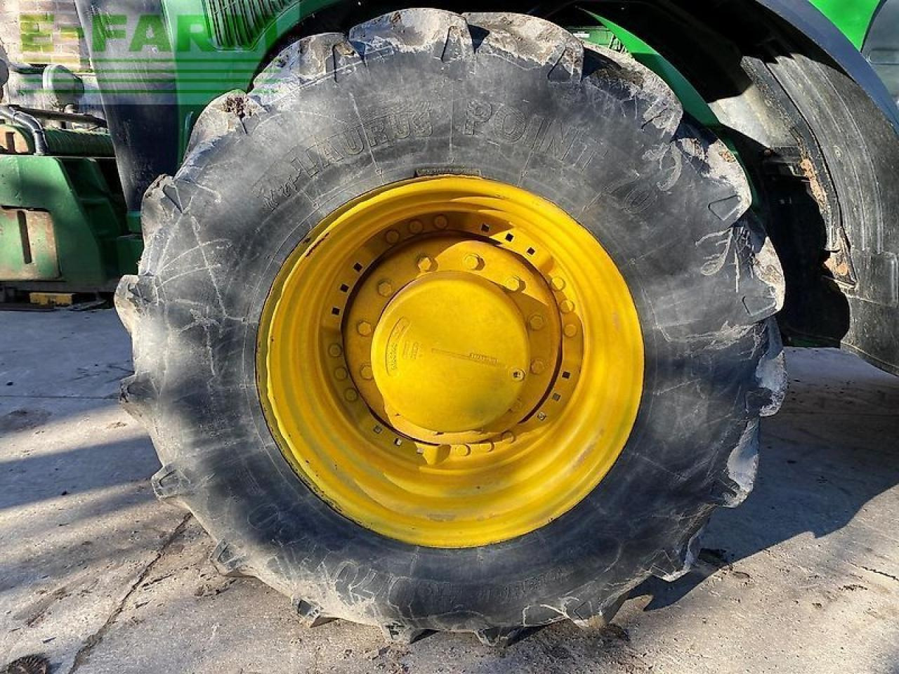 Tractor John Deere 8320: foto 9