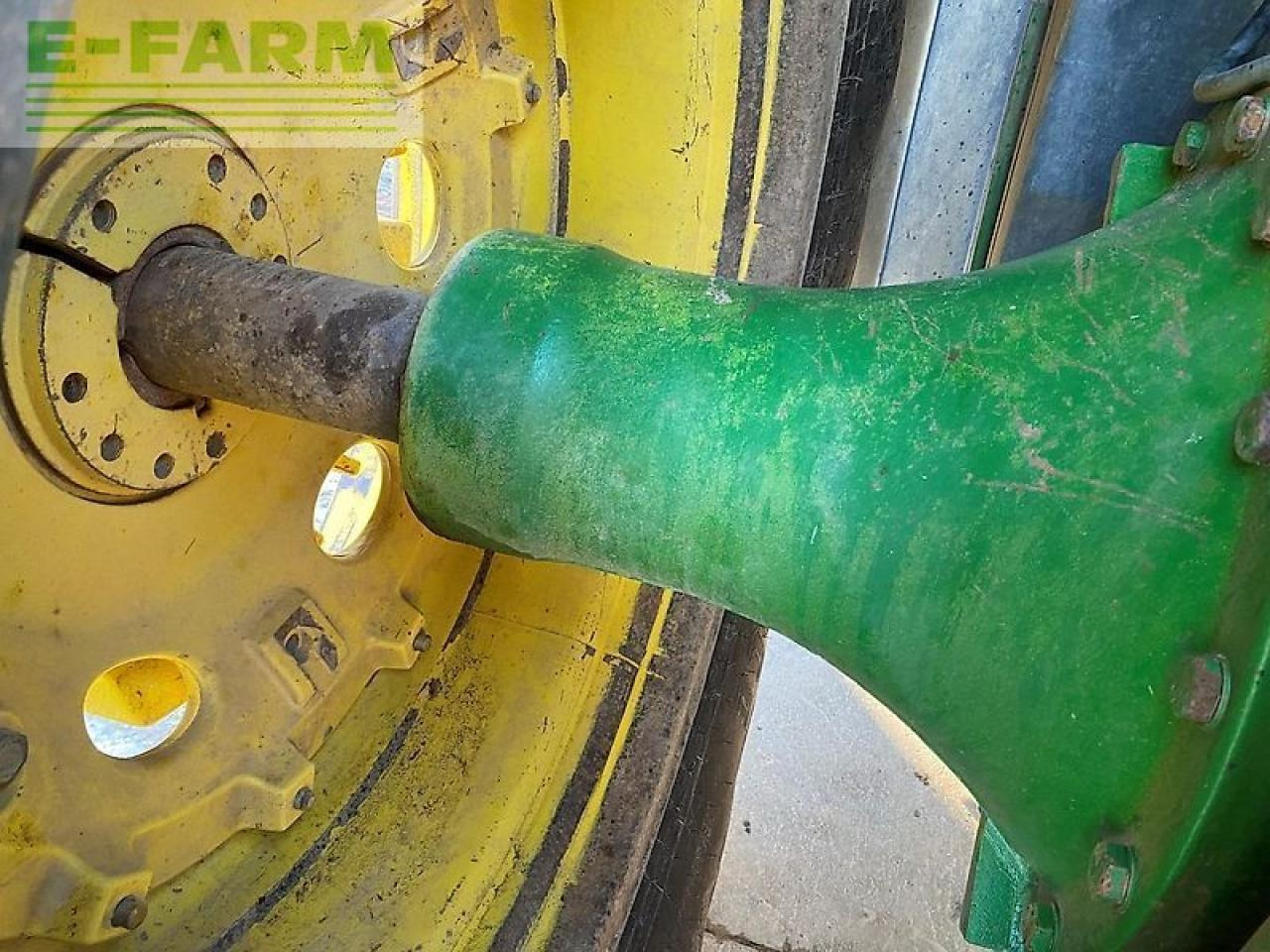 Tractor John Deere 8320: foto 16