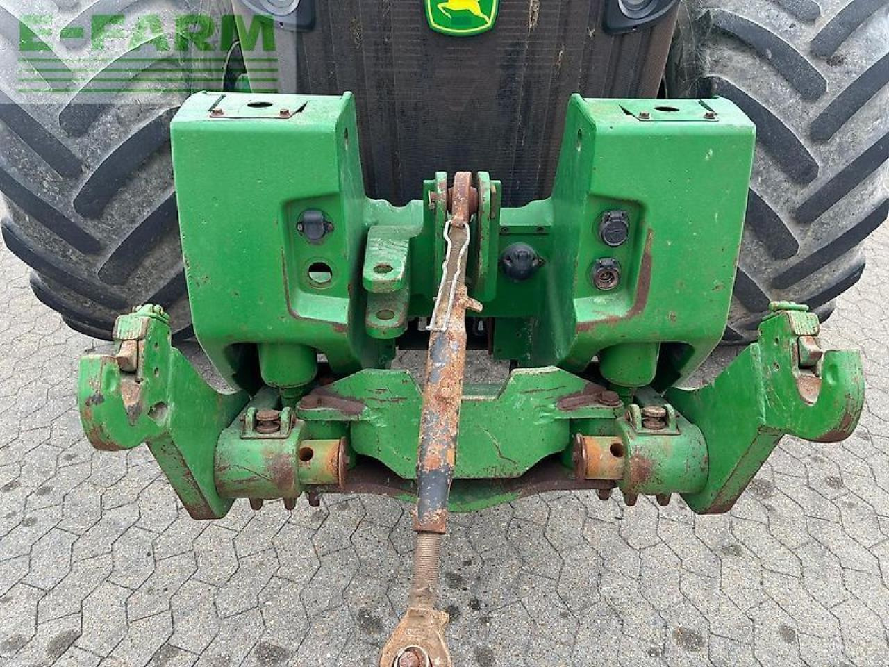 Tractor John Deere 8345r: foto 14