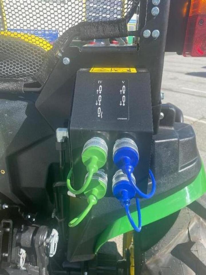 John Deere kompakttraktor - Mini tractor: foto 4 John Deere kompakttraktor - Mini tractor: foto 4