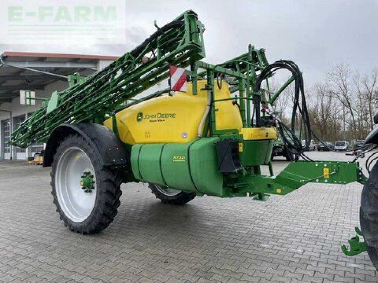 John Deere r 732i - Pulverizador arrastrado: foto 1 John Deere r 732i - Pulverizador arrastrado: foto 1