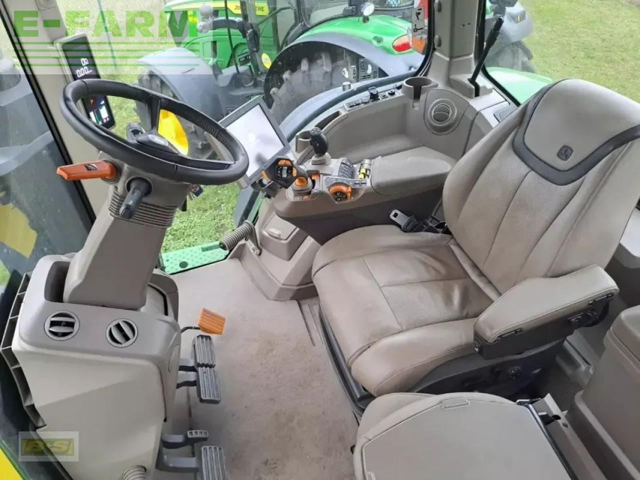 John Deere traktor 7r330 - Tractor: foto 5 John Deere traktor 7r330 - Tractor: foto 5