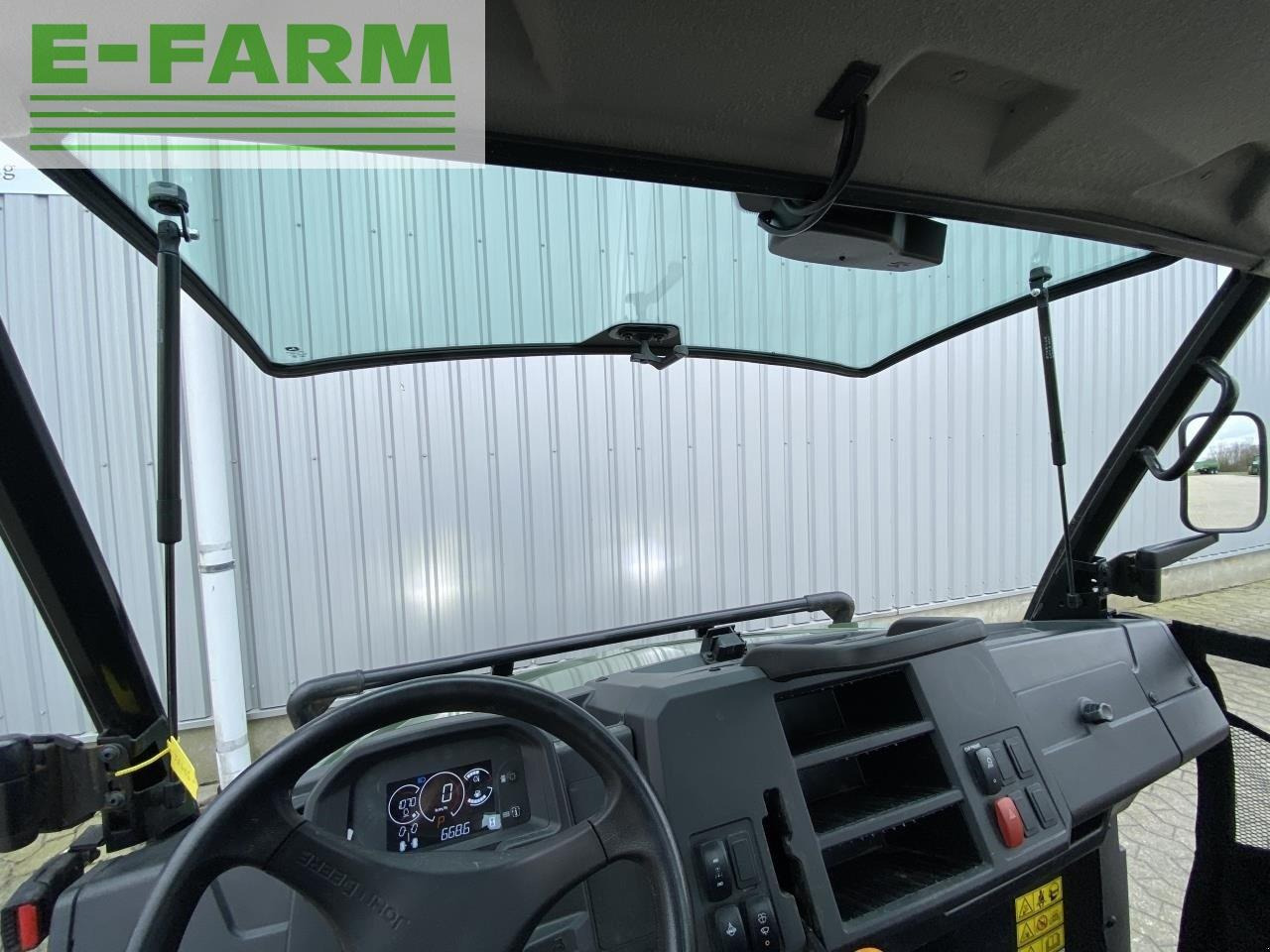 John Deere xuv865m - Tractor: foto 3 John Deere xuv865m - Tractor: foto 3