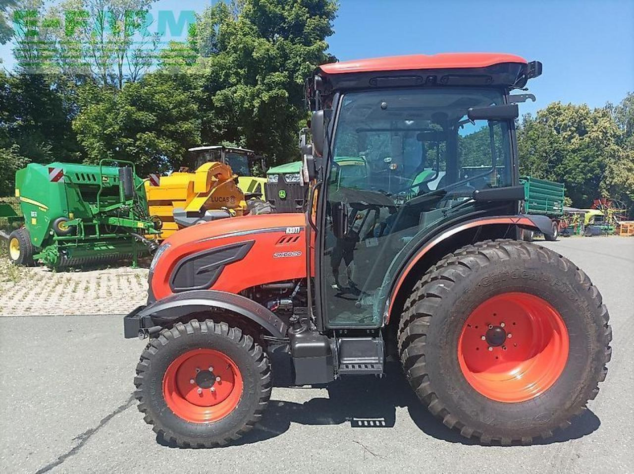 Kioti dk6020c - Tractor: foto 1 Kioti dk6020c - Tractor: foto 1