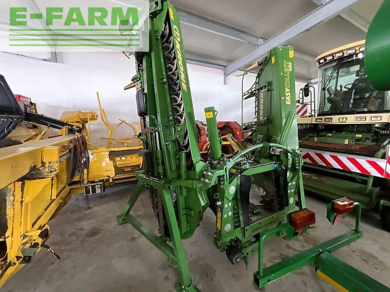 Krone easy collect 600-2 - Cabezal de maíz: foto 1 Krone easy collect 600-2 - Cabezal de maíz: foto 1