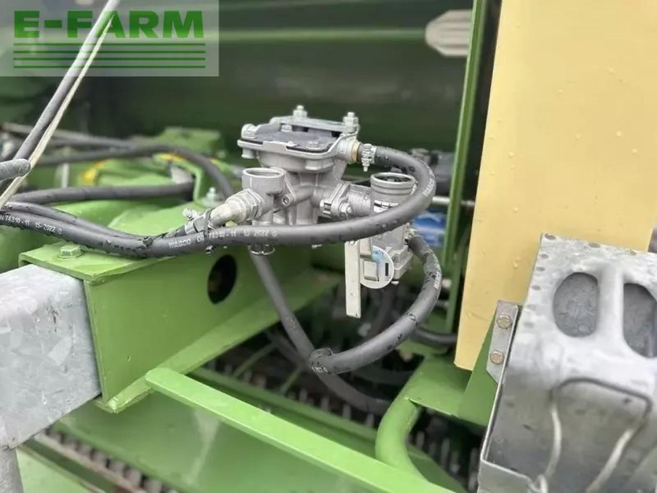 Krone vario pack 1500 multi cut rundballenpresse - Empacadora de pacas cuadradas: foto 5 Krone vario pack 1500 multi cut rundballenpresse - Empacadora de pacas cuadradas: foto 5