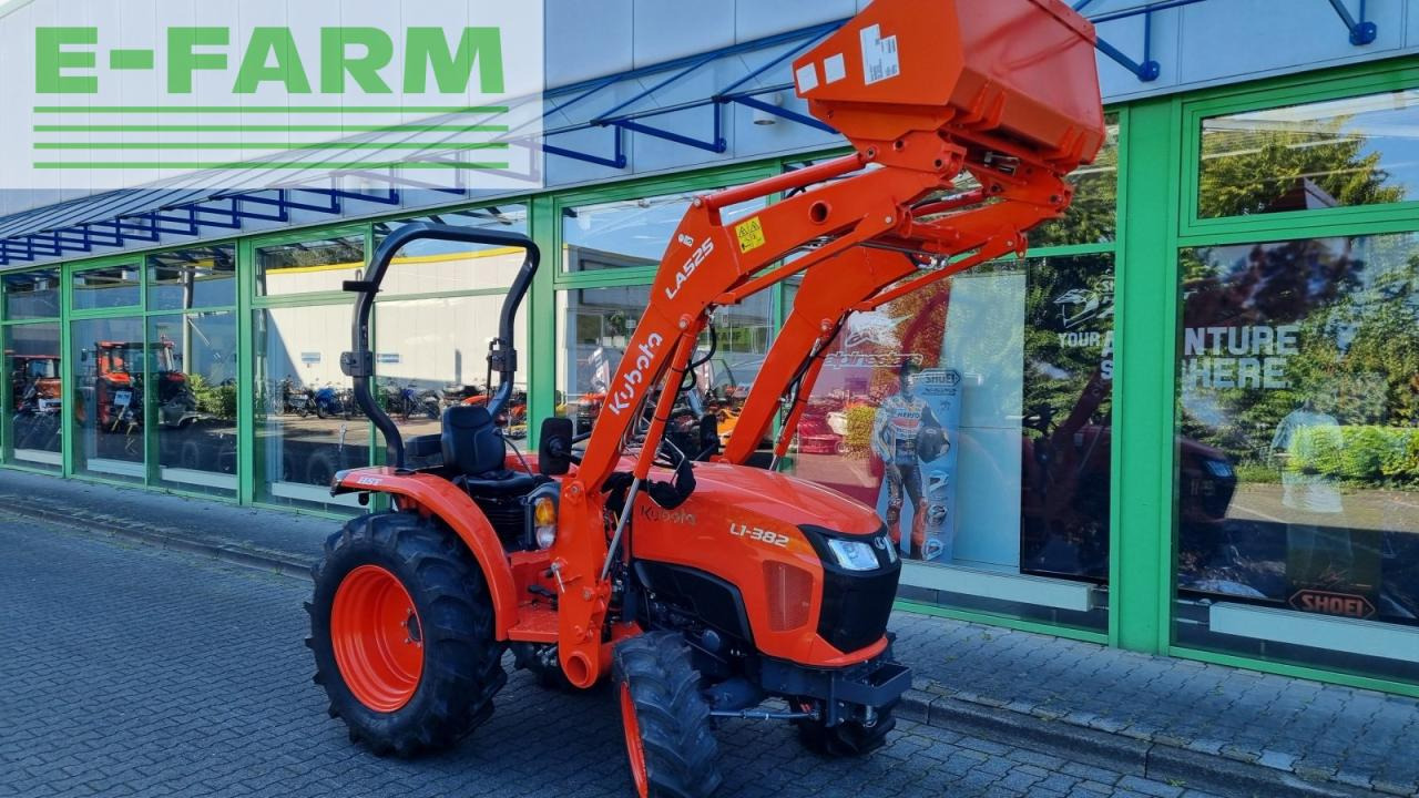 Kubota l1-382 hst frontlader - Tractor: foto 1 Kubota l1-382 hst frontlader - Tractor: foto 1