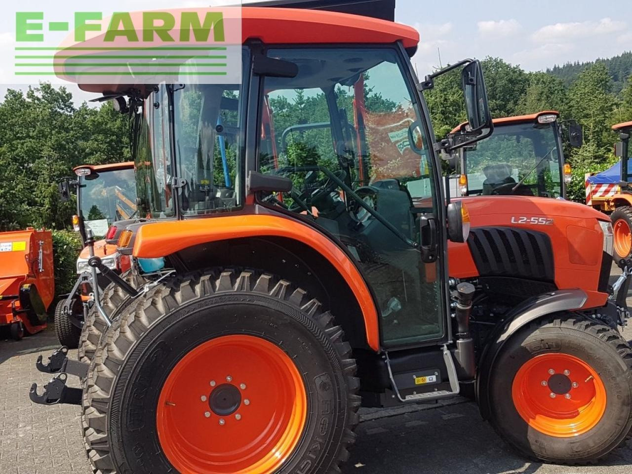 Tractor Kubota l2-552: foto 9