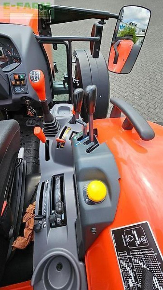 Kubota m4-063 rops - Tractor: foto 4 Kubota m4-063 rops - Tractor: foto 4