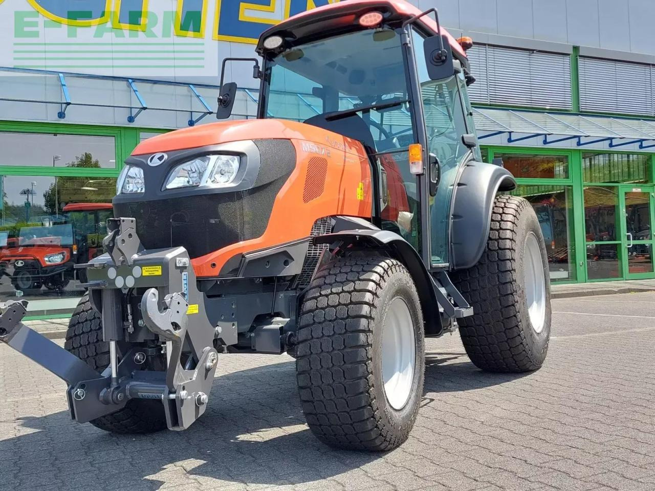 Kubota m5-072 narrow - Tractor: foto 2 Kubota m5-072 narrow - Tractor: foto 2