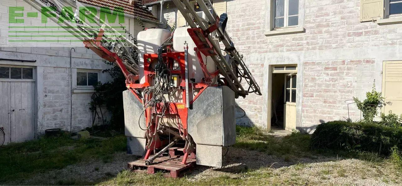 Kuhn altis 2002 - Pulverizador arrastrado: foto 5 Kuhn altis 2002 - Pulverizador arrastrado: foto 5