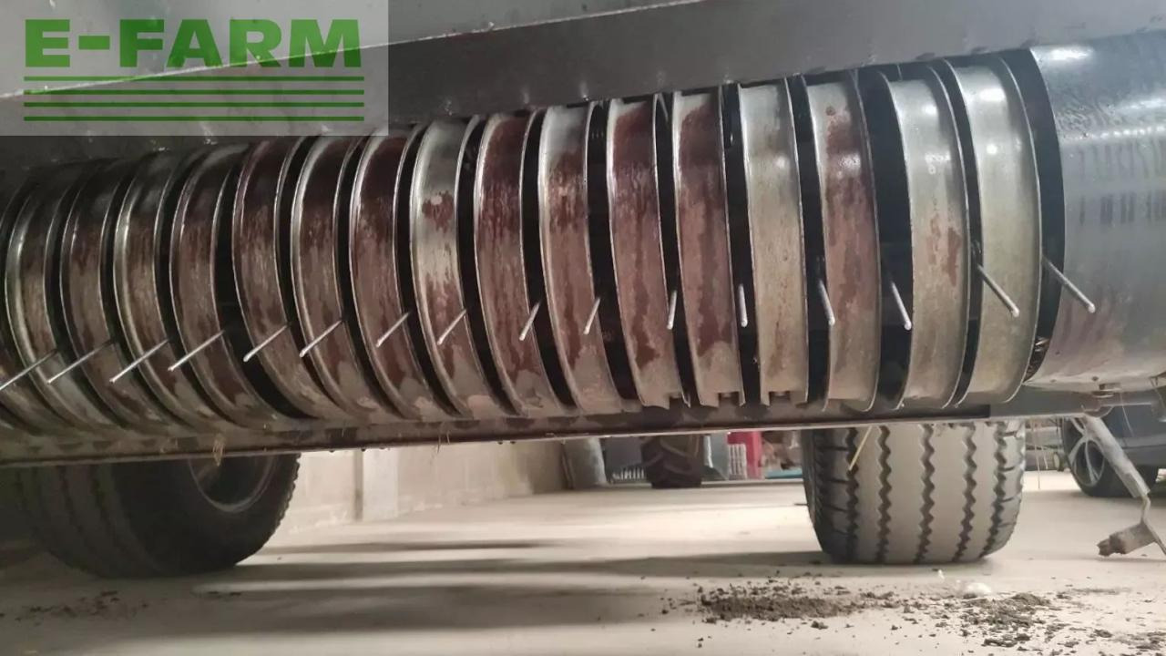 Kuhn vb2255 - Empacadora de pacas cuadradas: foto 5 Kuhn vb2255 - Empacadora de pacas cuadradas: foto 5