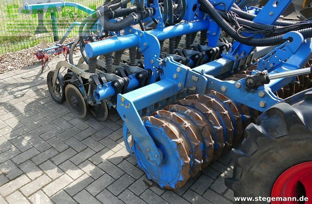 Lemken solitär 9/300 typ zirkon 10125 - Equipo para trabajo del suelo: foto 4 Lemken solitär 9/300 typ zirkon 10125 - Equipo para trabajo del suelo: foto 4