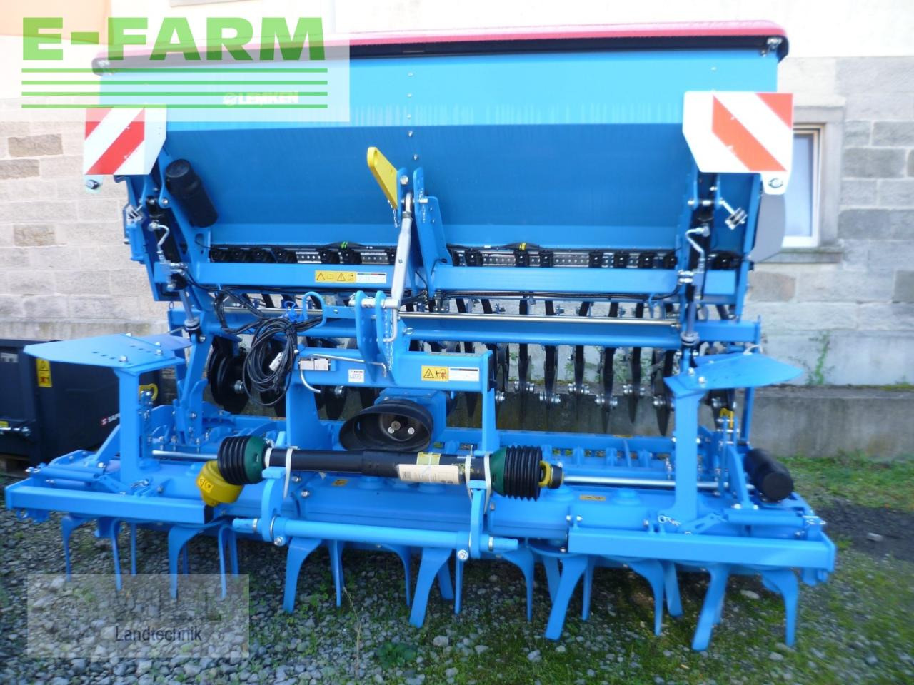 Lemken zirkon 8/300 + saphir 7/300 - Combinado de siembra: foto 1 Lemken zirkon 8/300 + saphir 7/300 - Combinado de siembra: foto 1