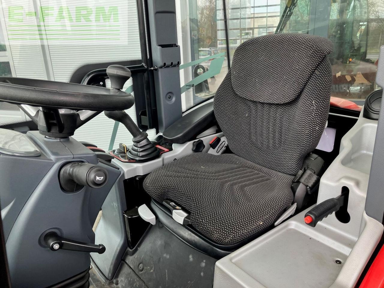 Miniexcavadora Manitou manitou mla 4-50: foto 6 Miniexcavadora Manitou manitou mla 4-50: foto 6