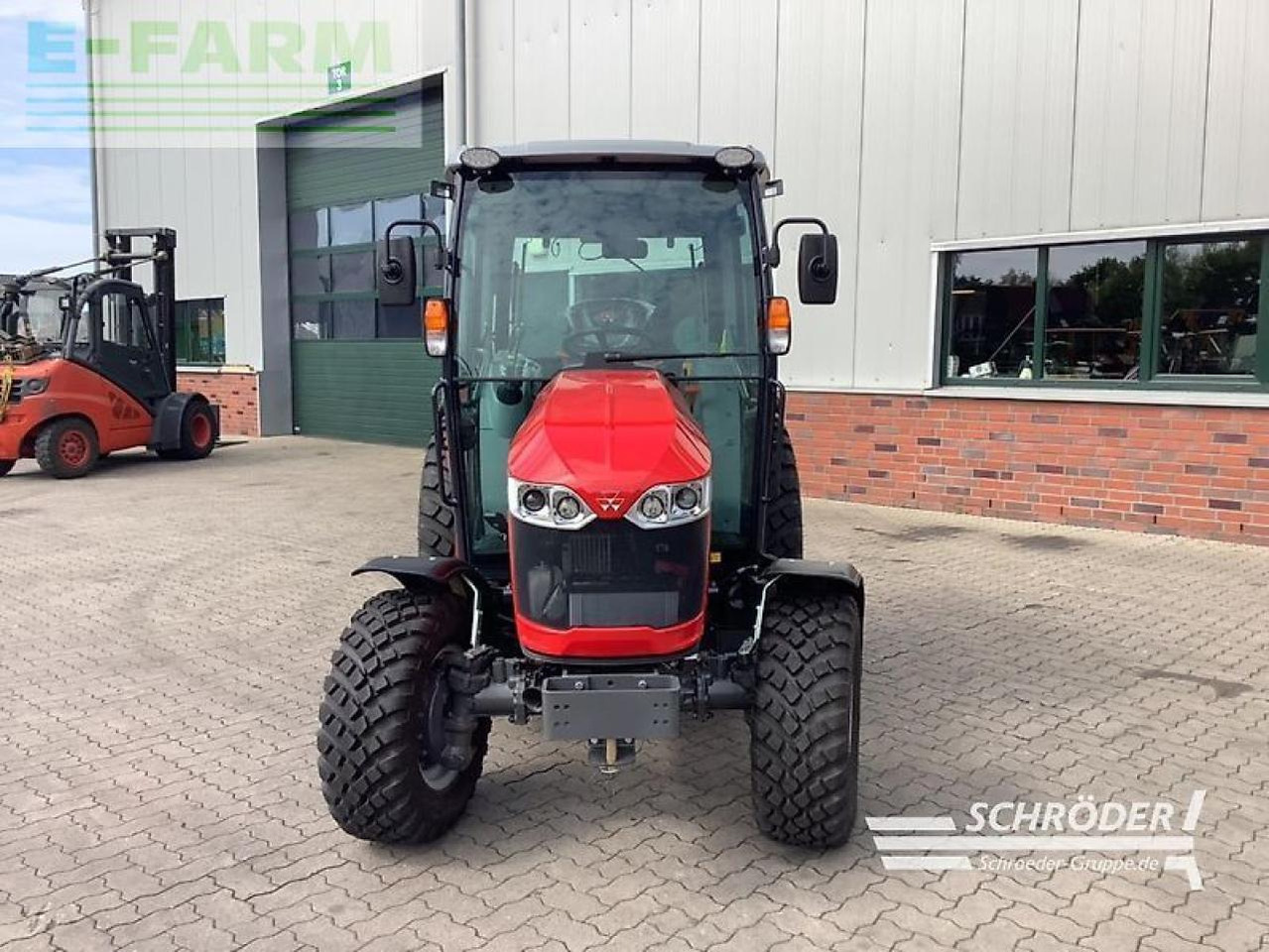 Massey Ferguson 1750 m hc - Tractor: foto 2 Massey Ferguson 1750 m hc - Tractor: foto 2