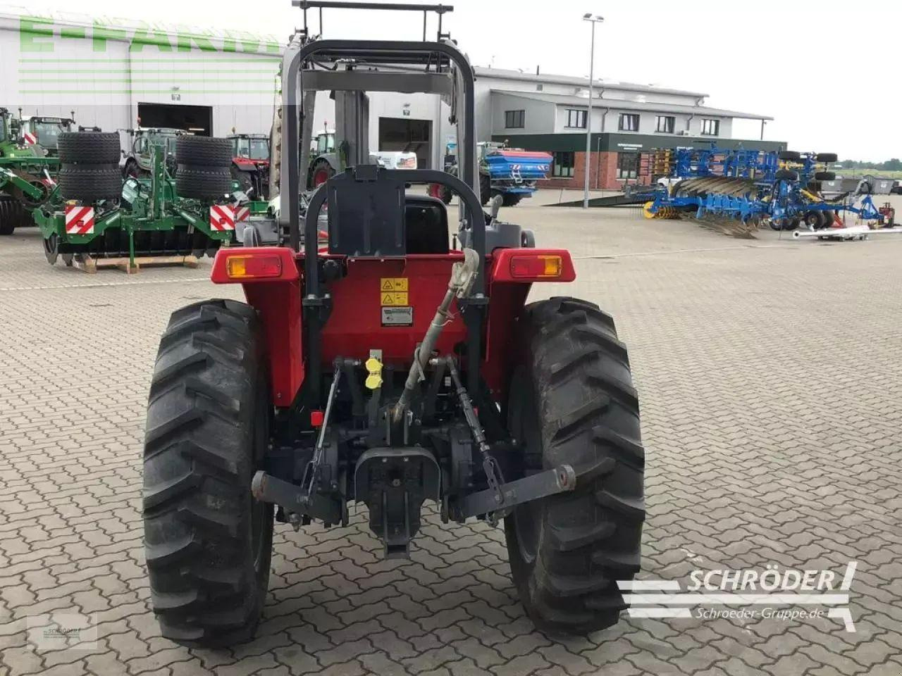 Massey Ferguson 1755e mp - Tractor: foto 4 Massey Ferguson 1755e mp - Tractor: foto 4