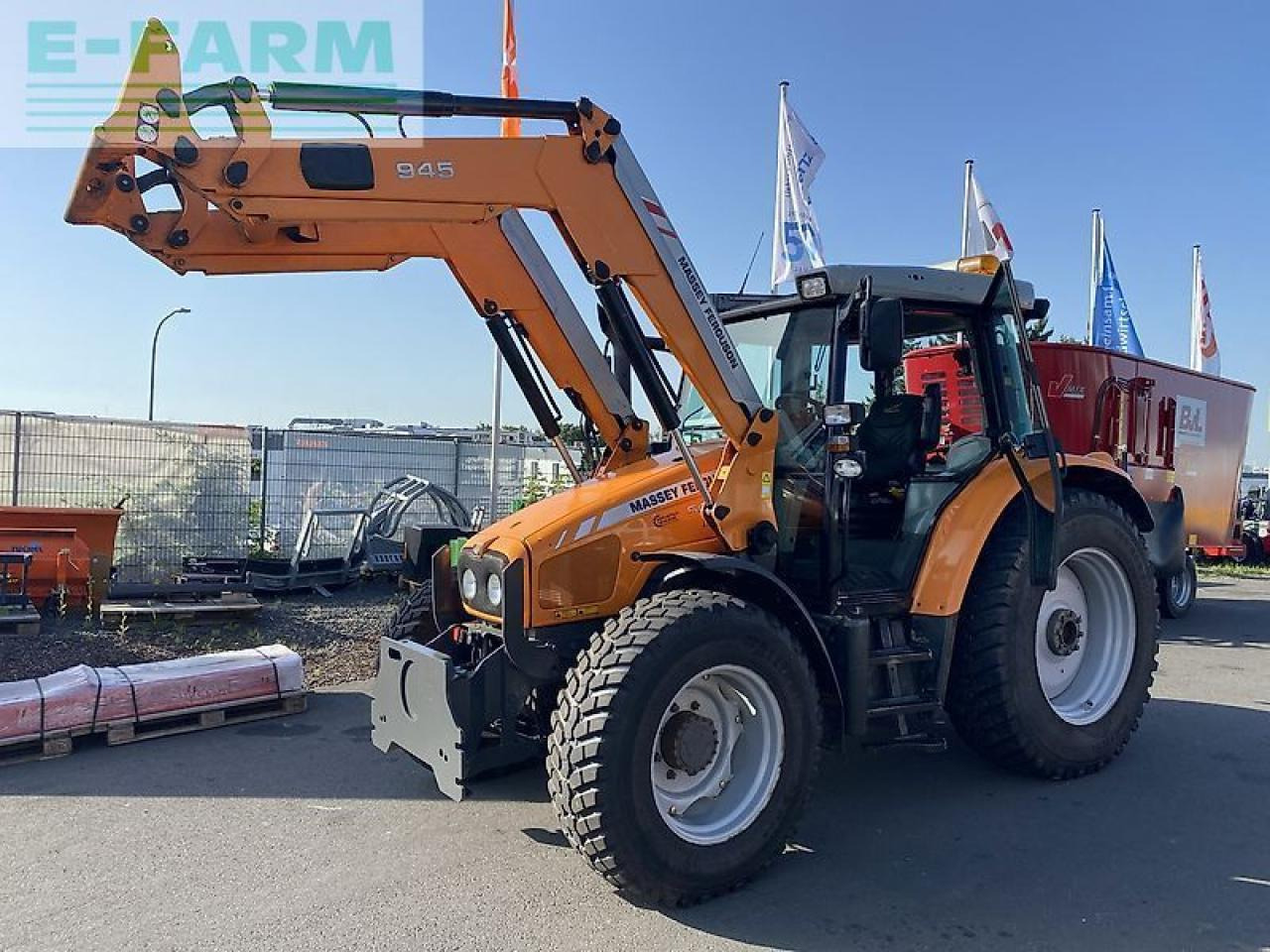 Massey Ferguson 5435 top zustand - Tractor: foto 3 Massey Ferguson 5435 top zustand - Tractor: foto 3