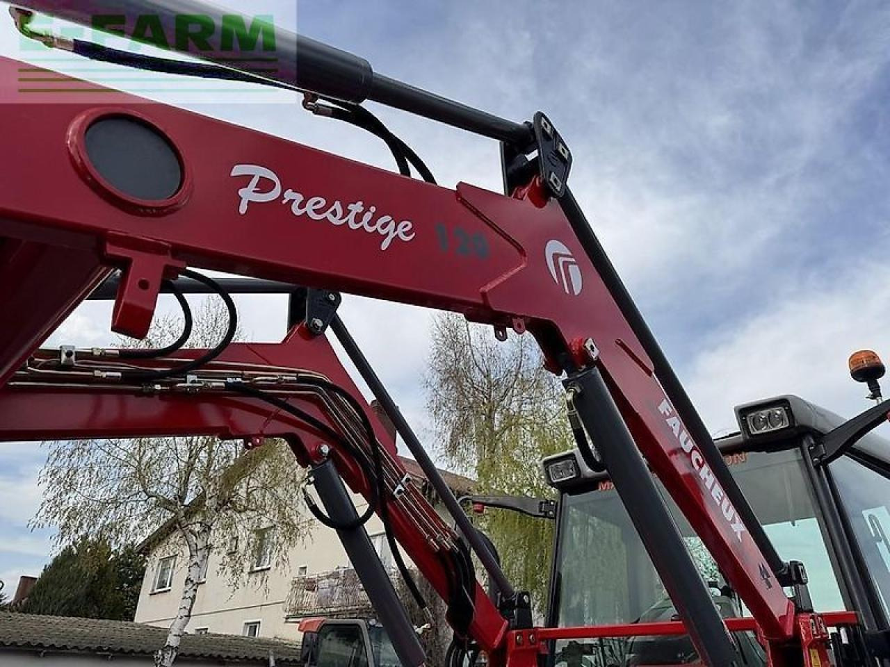 Tractor Massey Ferguson 5455 + faucheux prestige 120: foto 20