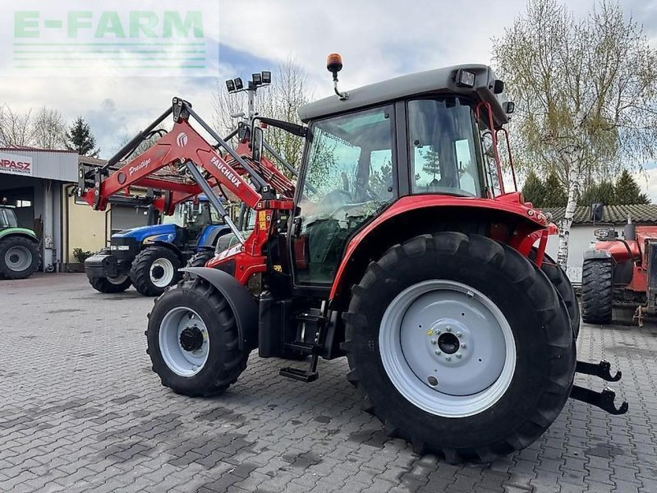 Tractor Massey Ferguson 5455 + faucheux prestige 120: foto 8