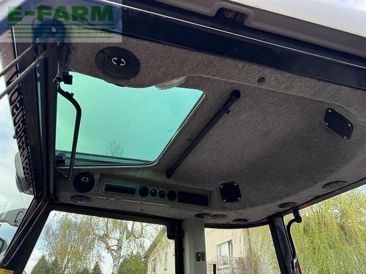 Tractor Massey Ferguson 5455 + faucheux prestige 120: foto 15