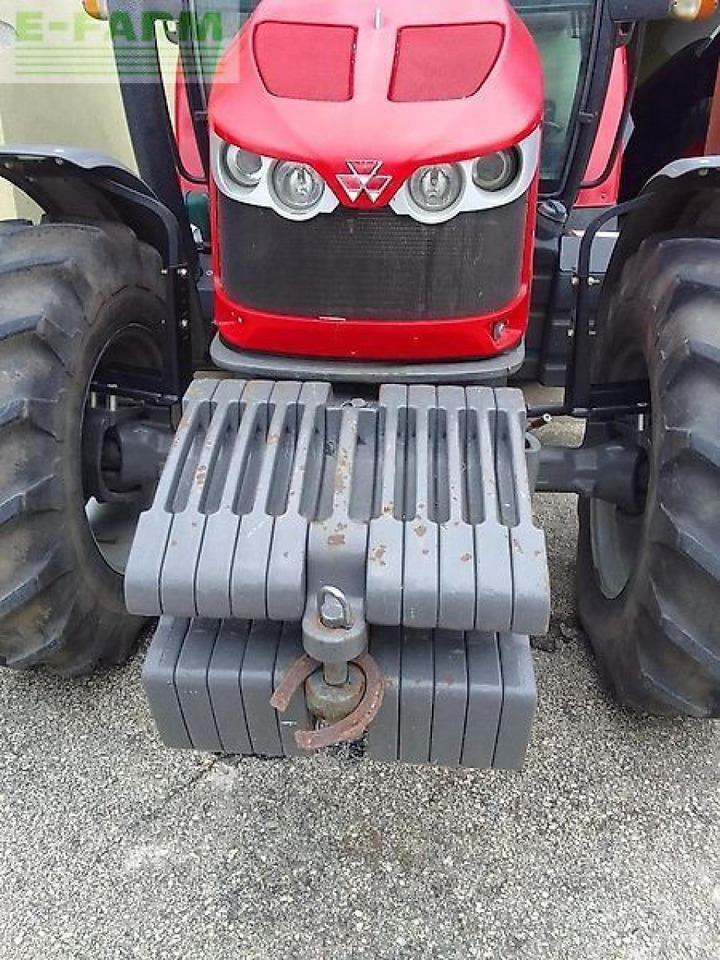 Massey Ferguson 5611-dyna 4- eesential Essential - Tractor: foto 3 Massey Ferguson 5611-dyna 4- eesential Essential - Tractor: foto 3