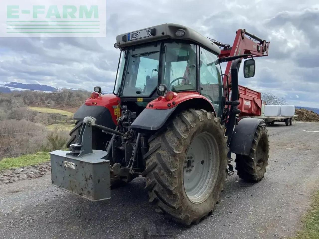Massey Ferguson 5611 dyna-6 essential Essential - Tractor: foto 3 Massey Ferguson 5611 dyna-6 essential Essential - Tractor: foto 3