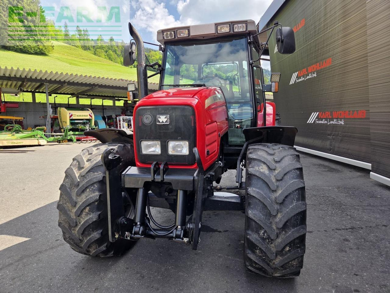 Massey Ferguson 6235-4 - Tractor: foto 5 Massey Ferguson 6235-4 - Tractor: foto 5