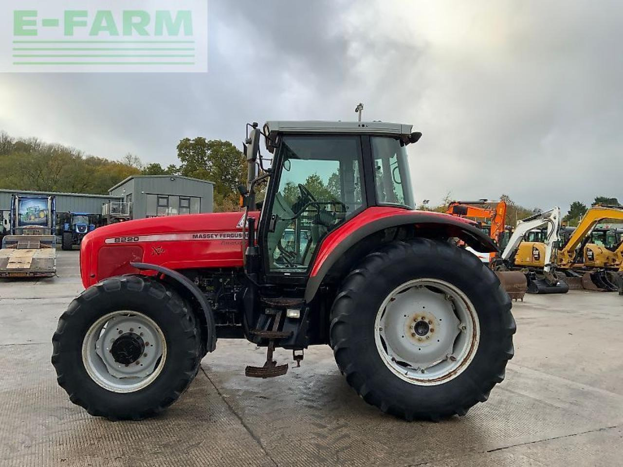 Massey Ferguson 8220 xtra power control tractor (st24304) Xtra - Tractor: foto 5 Massey Ferguson 8220 xtra power control tractor (st24304) Xtra - Tractor: foto 5