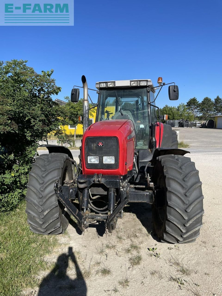 Massey Ferguson 8250-4 - Tractor: foto 2 Massey Ferguson 8250-4 - Tractor: foto 2