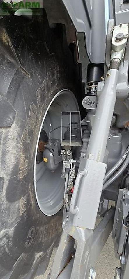 Tractor Massey Ferguson 8s.265: foto 17