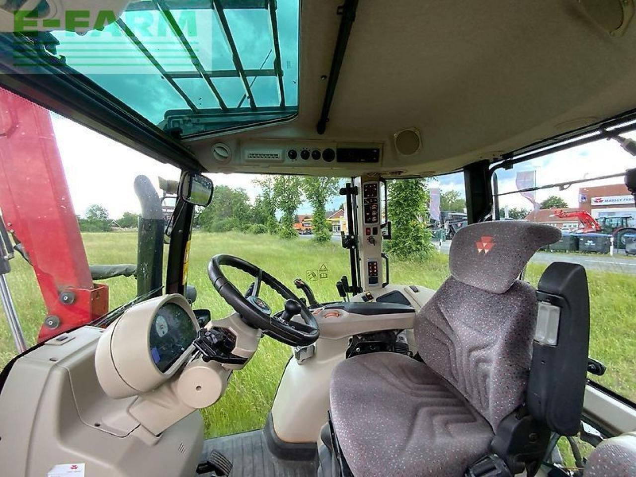 Massey Ferguson mf 5613 dyna6 efficient Efficient - Tractor: foto 4 Massey Ferguson mf 5613 dyna6 efficient Efficient - Tractor: foto 4