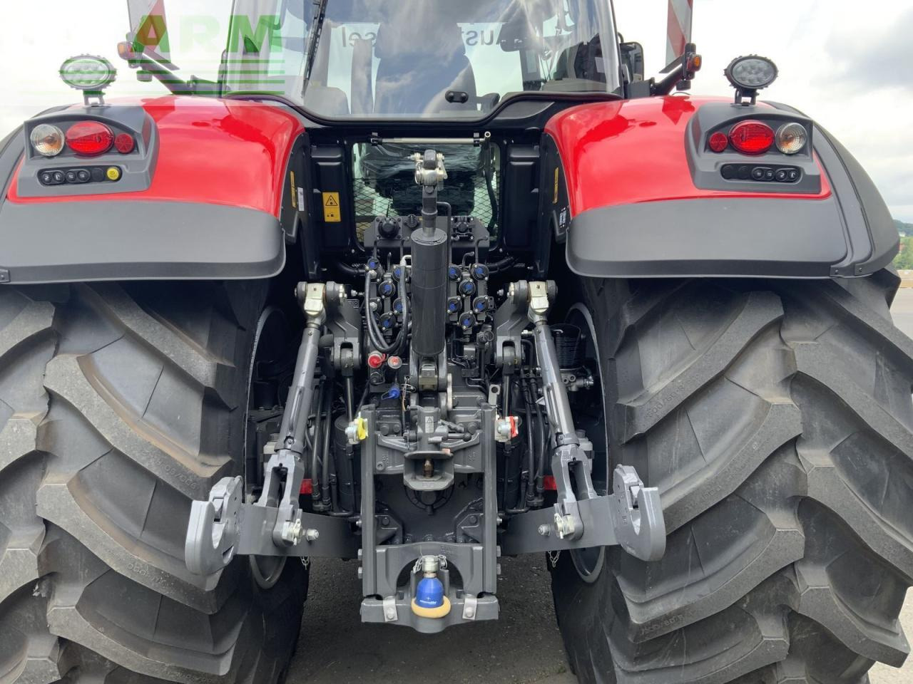 Tractor Massey Ferguson mf 8740 s exclusive (stage v): foto 10