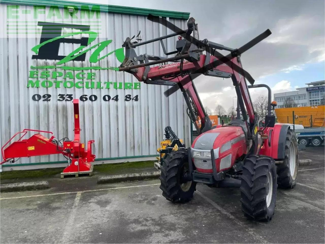 McCormick tracteur agricole c80l mc cormick - Tractor: foto 1 McCormick tracteur agricole c80l mc cormick - Tractor: foto 1