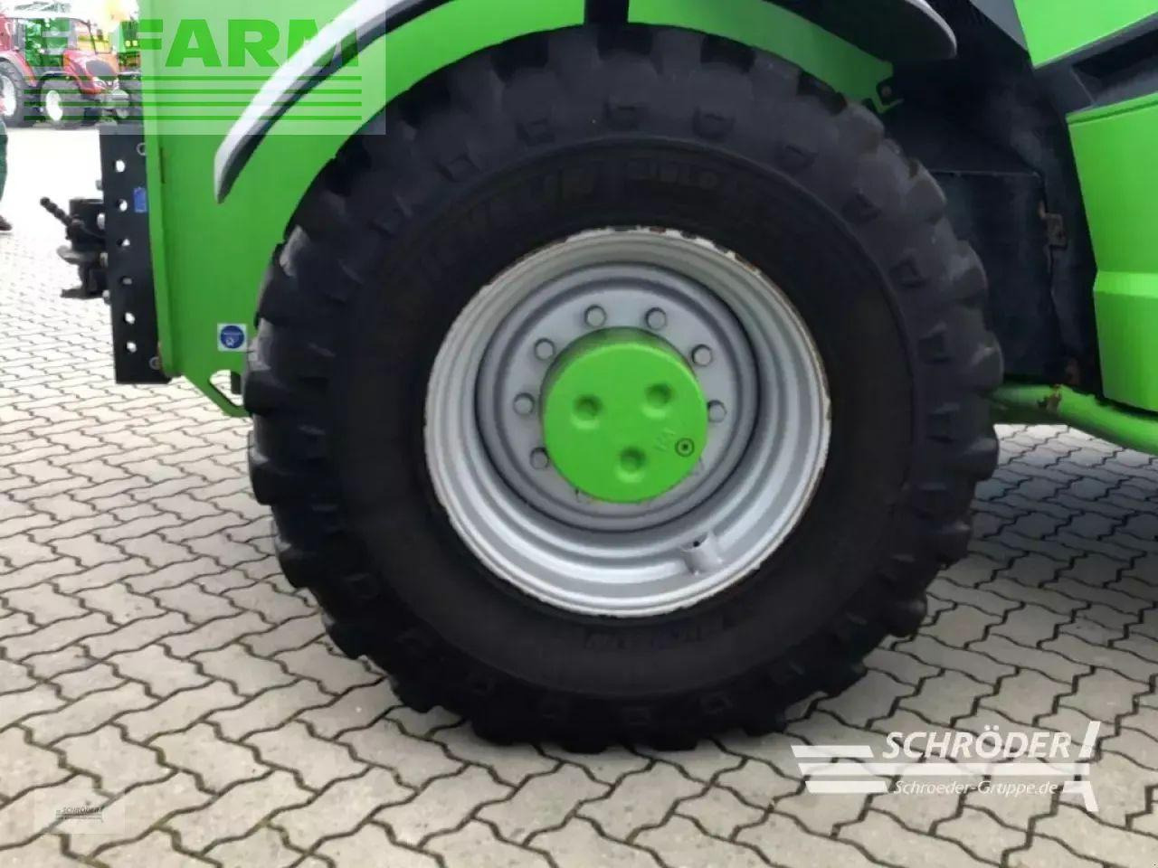 Merlo tf 65.9 t cs - 170 - Manipulador telescópico: foto 5 Merlo tf 65.9 t cs - 170 - Manipulador telescópico: foto 5