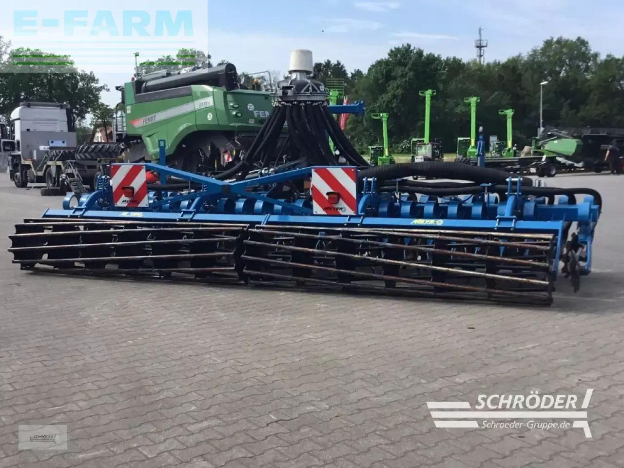 Meyer-Lohne mixi 6000 gefedert - Pulverizador autopropulsado: foto 2 Meyer-Lohne mixi 6000 gefedert - Pulverizador autopropulsado: foto 2