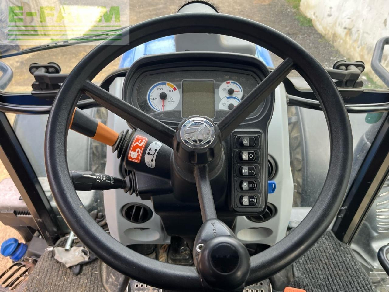 Tractor New Holland T5.120 EC EC: foto 14