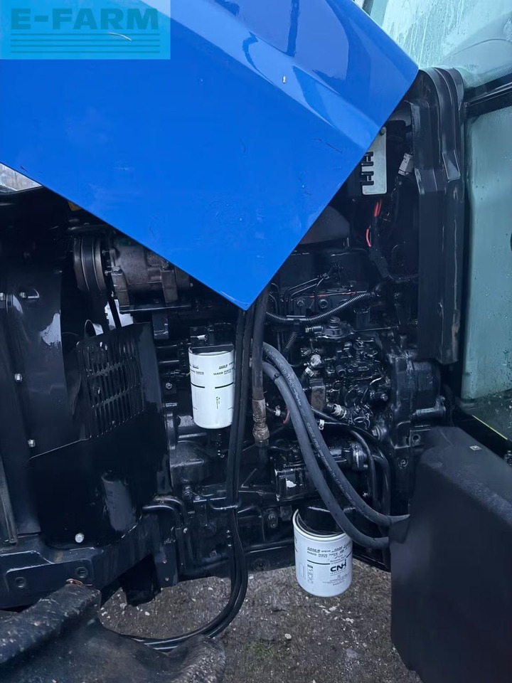 Tractor New Holland T5060: foto 10 Tractor New Holland T5060: foto 10