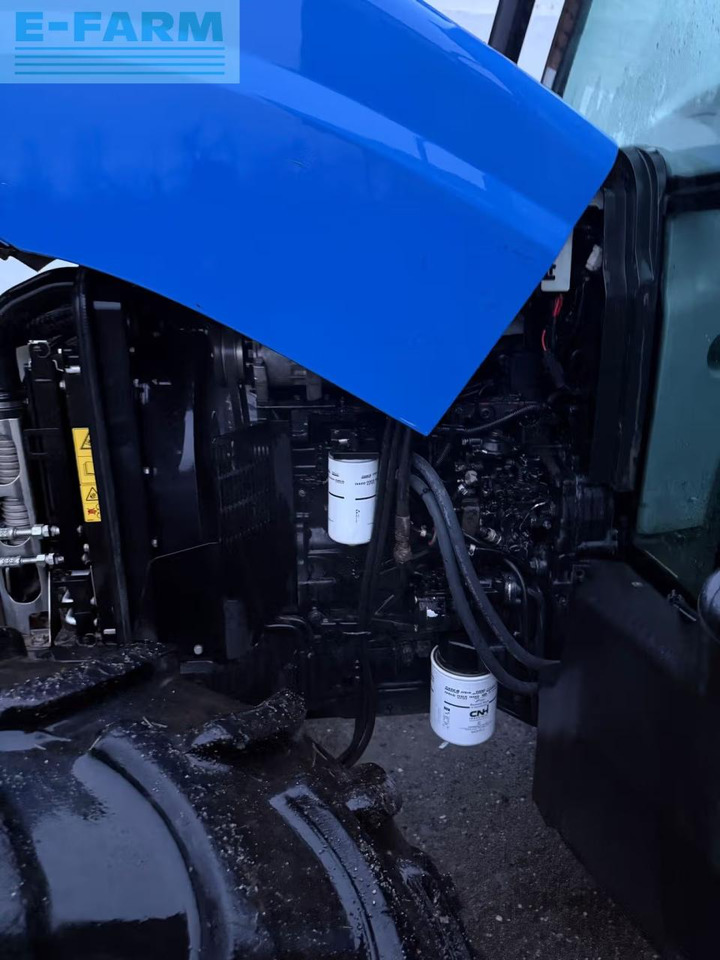 Tractor New Holland T5060: foto 9 Tractor New Holland T5060: foto 9