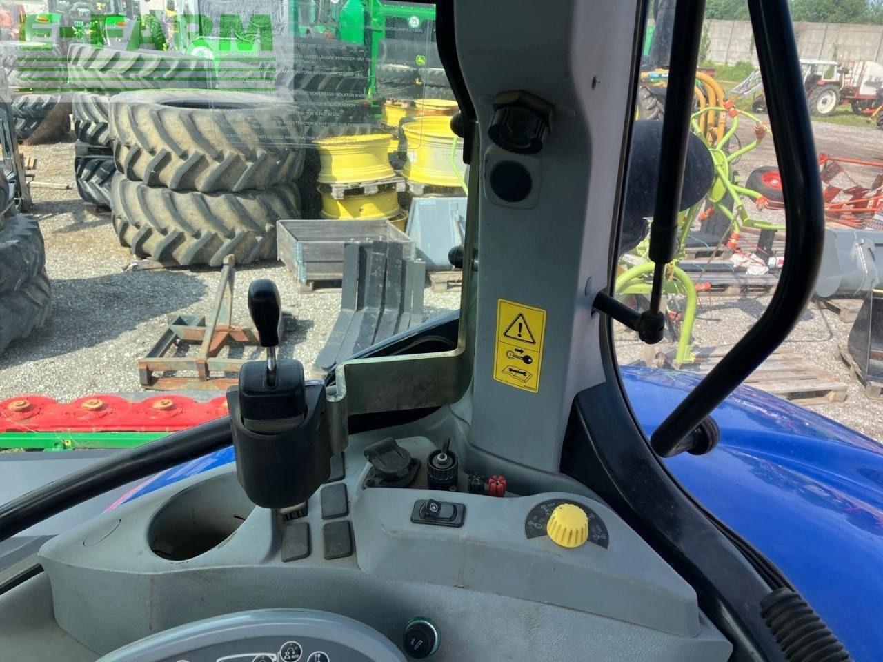 Tractor New Holland T7.220: foto 13