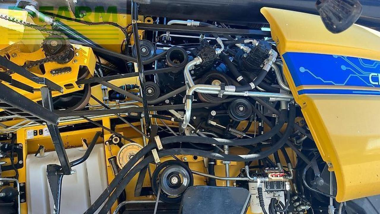 New Holland cr 8.90 raupe 14500 liter korntank track + sw + sww intellisense - Cosechadora de granos: foto 3 New Holland cr 8.90 raupe 14500 liter korntank track + sw + sww intellisense - Cosechadora de granos: foto 3