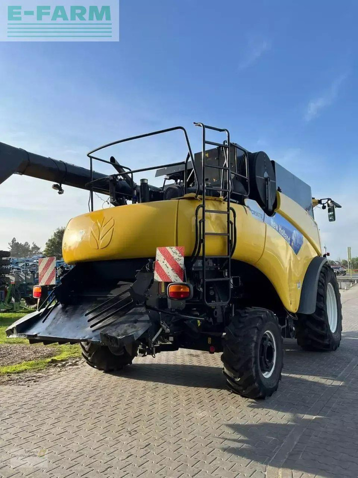 New Holland cr 9070 - Cosechadora de granos: foto 5 New Holland cr 9070 - Cosechadora de granos: foto 5